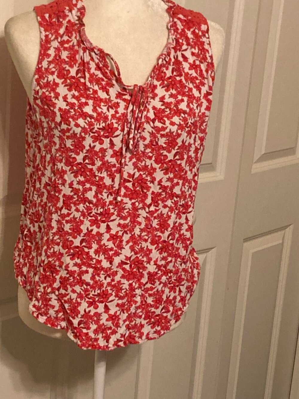 Mod Lusive~ Red & White ~ Blouse ~ Medium